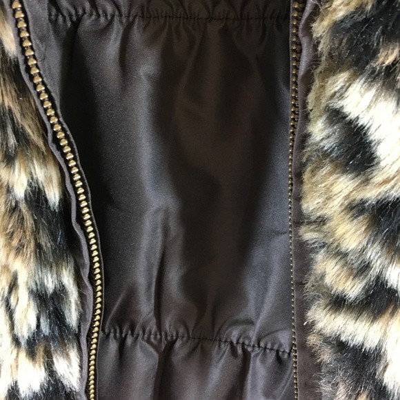 Furry Animal Print Sweater Sleeveless Vest - Picture 8 of 8